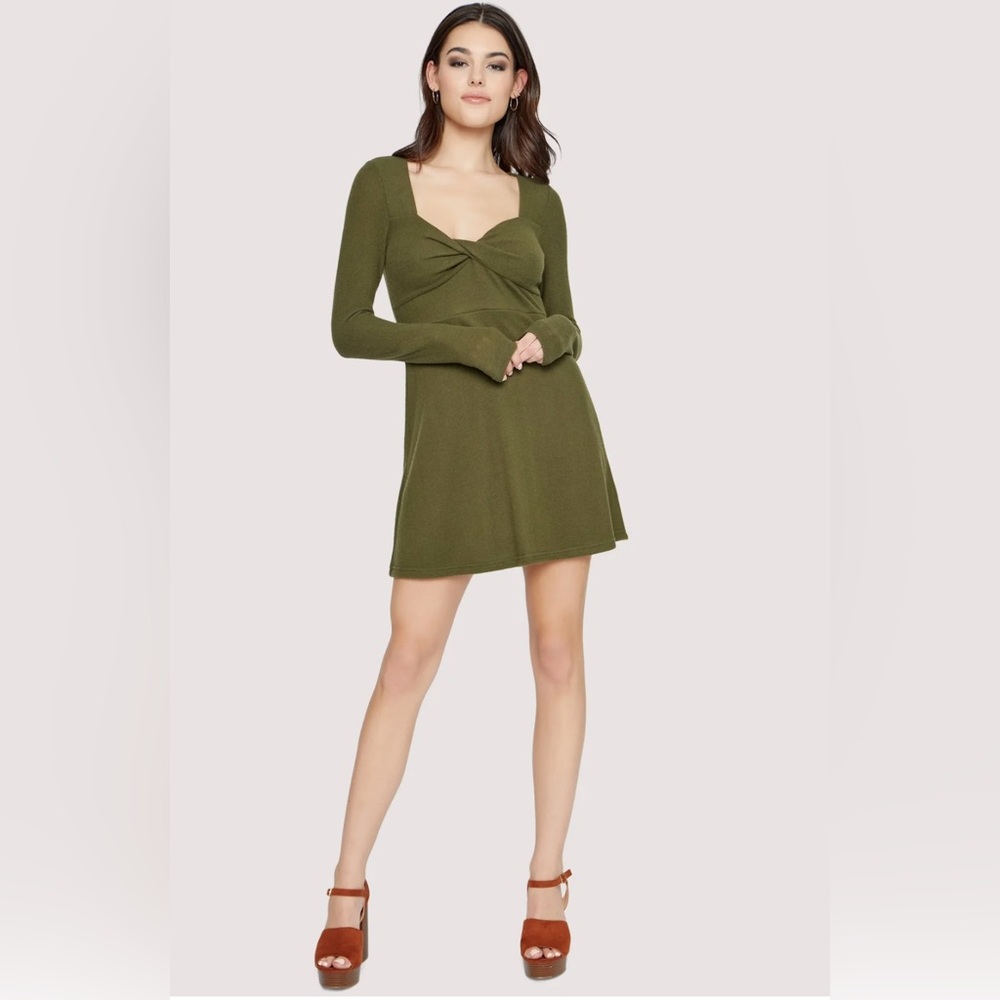 NWT Lost + Wander small The Endlessly Evergreen Mini Dress